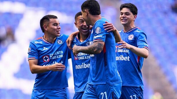 Cruz Azul es quien manda en Liga MX. (foto: Mexsport)