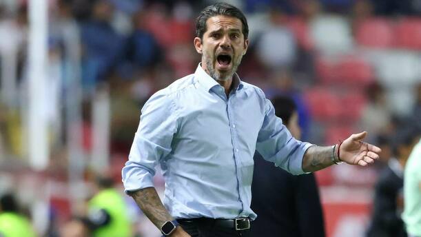 Fernando Gago durante un partido del Necaxa (Imago7)