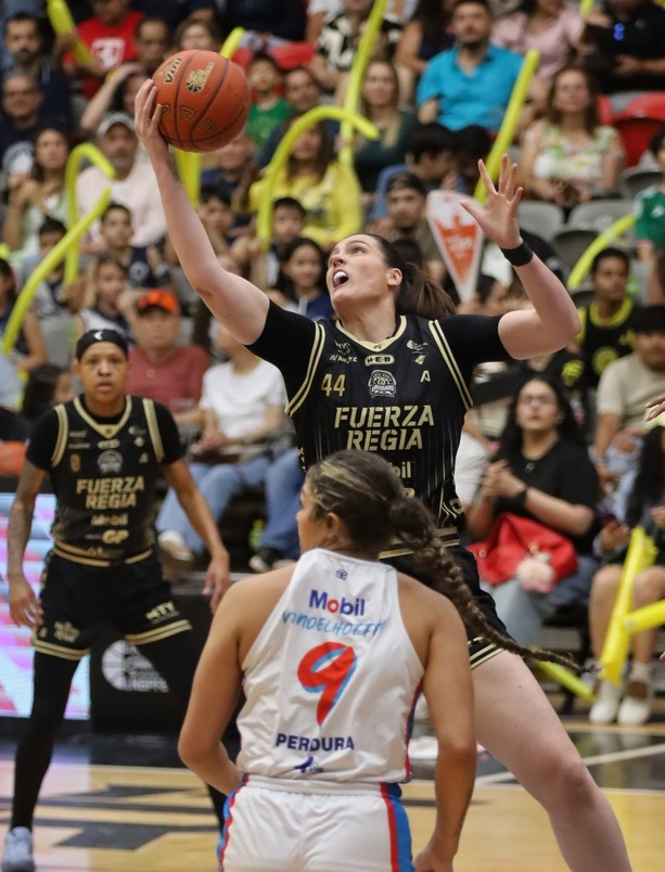 Fuerza Regia triunfa en la primera serie de la temporada