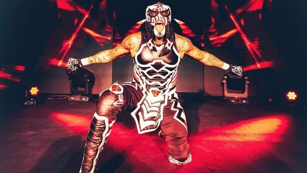 Penta Zero Miedo es campeón intercontinental de WWE (penta_zero_miedo)