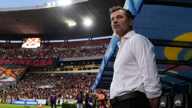 Diego Cocca ve injusto el primer penal marcado (Imago7)