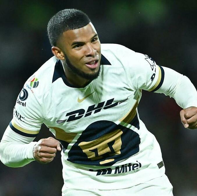 Pedro Vite habló muy bien de Efraín Juárez (Imago7)