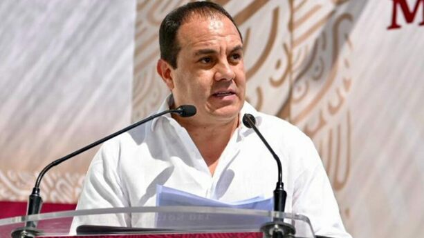 Cuauhtémoc Blanco durante un discurso (@cuauhtemoccb10)