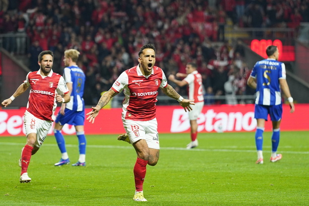 Rodrigo Zalazar adelantó al Braga (Fotografía: EFE)
