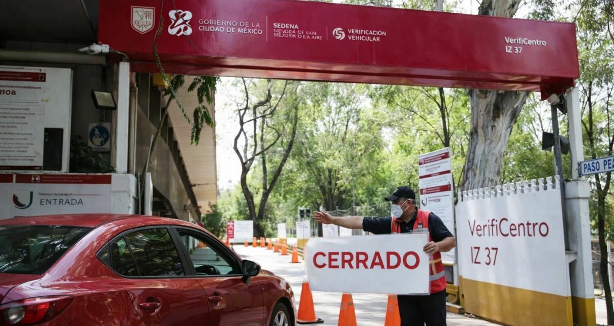 Anuncian suspensión de servicio en verificentros durante Semana Santa | Foto: IA