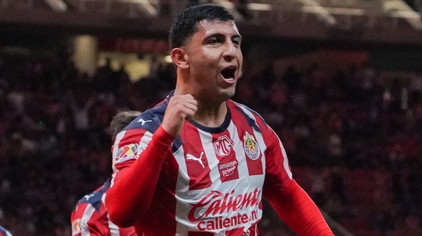 Bryan 'Cotorro' González, jugador de Chivas (Imago7)