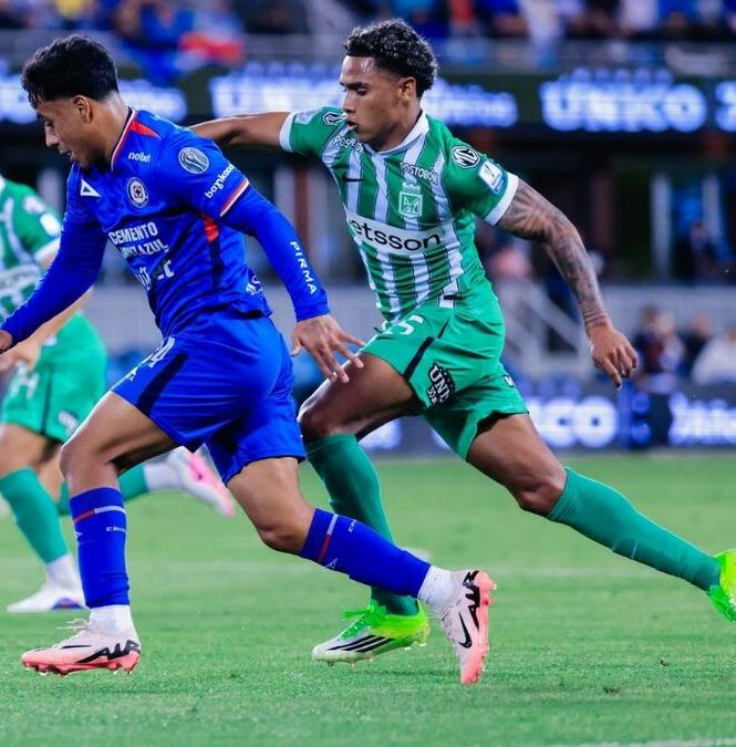 Cruz Azul venció 3-0 al Atlético Nacional (@CruzAzul)