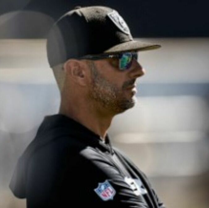 El Gerente General de los Raiders dio la postura del club sobre el regreso de Crosby (Fotografía: Raiders)