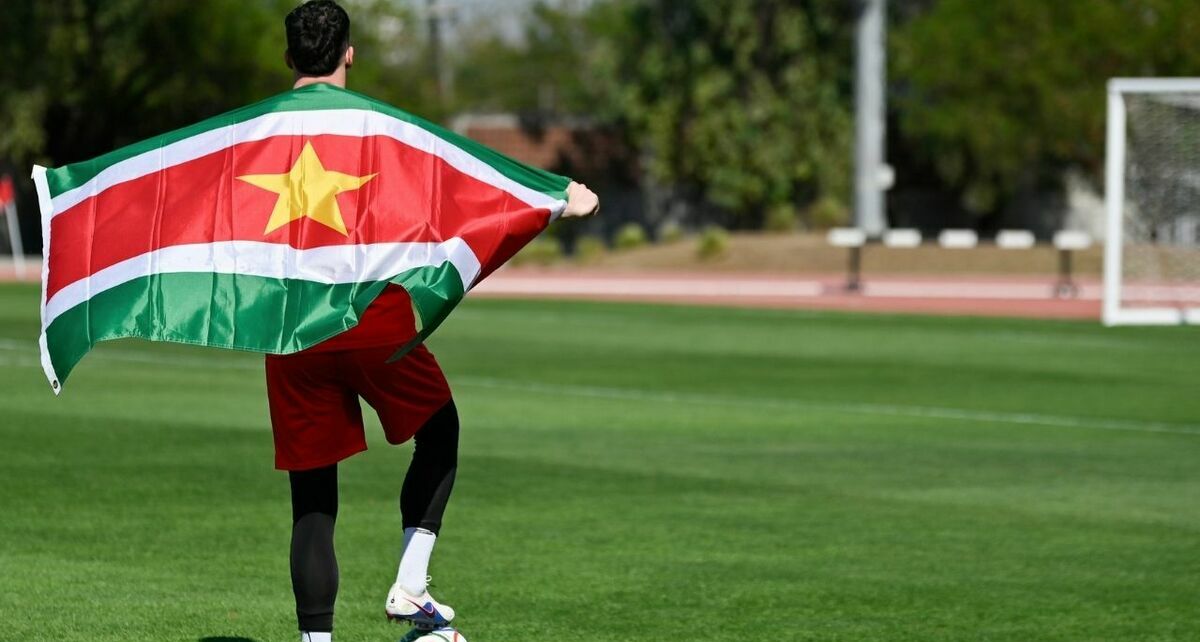 Surinam se prepara para enfrentar a Bolivia (Fotorafía: EFE)