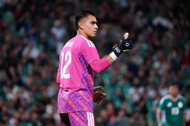 Tala Rangel fue abucheado por aficionados del Tri (Imago7)