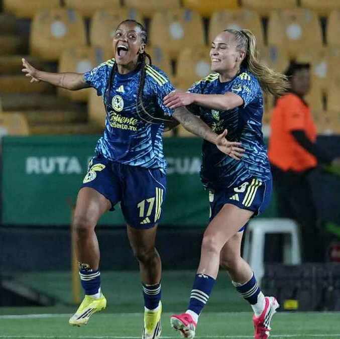 Geyse Ferreira le dio la victoria al América Femenil (Imago7)
