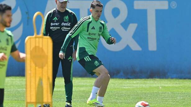 Álvaro Fidalgo acudió a su primer llamado con la Selección Mexicana (Mexsport)