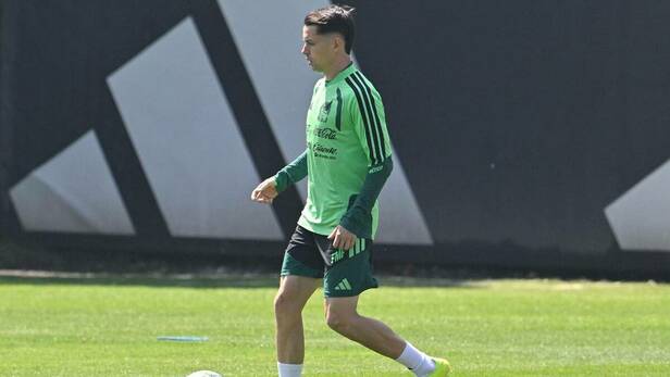 Álvaro Fidalgo, entrenando con Selección Mexicana / Mexsport