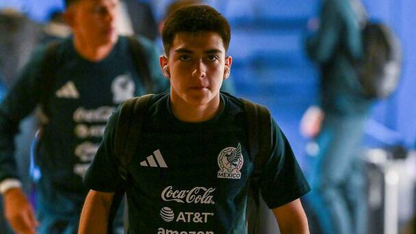 Gilberto Mora estuvo presente en el Estadio Azteca (Imago7)