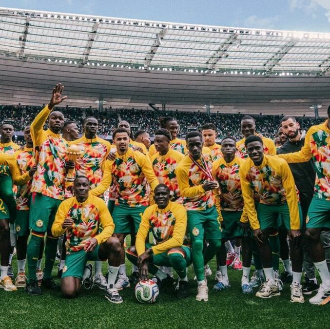 Senegal presumió sus medallas de campeones de la Copa de África en el amistoso contra Perú | X: @GaindeYi