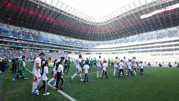 Estadio Monterrey en el Bolivia vs. Surinam (Imago7)