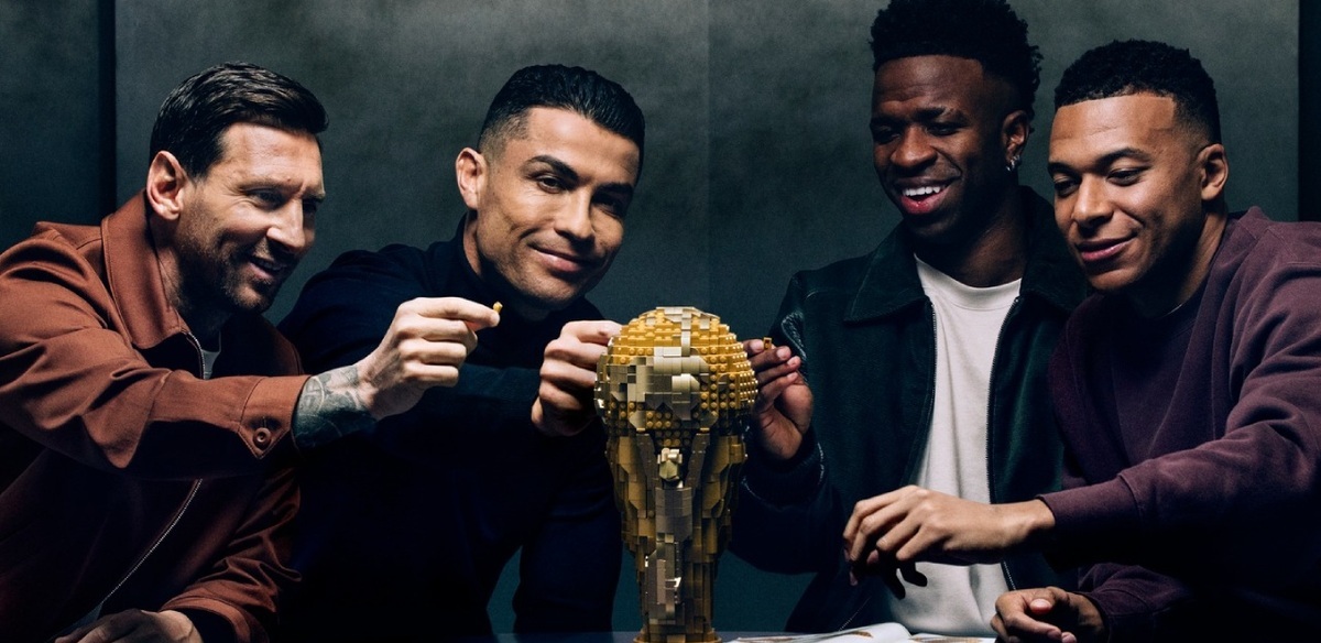 LEGO se lució con un comercial en el que juntó a Messi, CR7, Vini y Mbappé (@LEGOMexico)