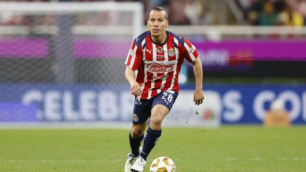 Oso González irá de inicio en el Clásico Nacional / Mexsport