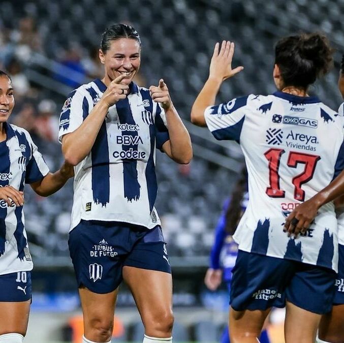 Rayadas se impuso de manera contundente a Pumas con triplete de la delantera australiana (Fotografía: Imago 7)