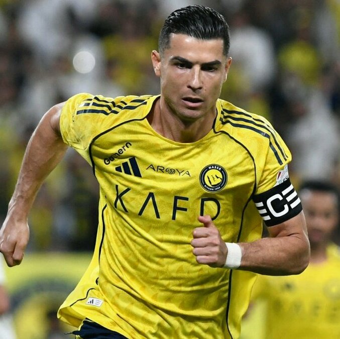 Cristiano Ronaldo marcó dos goles en triunfo de Al Nassr (Reuters)
