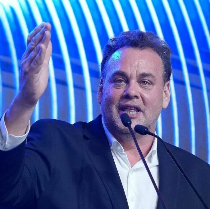 David Faitelson explotó contra la SRE (Fotografía: Imago 7 y especial)