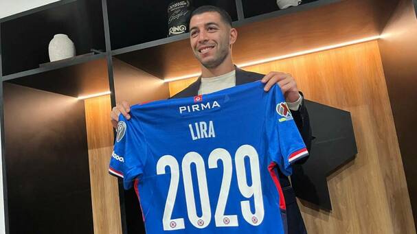 Erik Lira firma nuevo contrato con Cruz Azul (Mediotiempo)