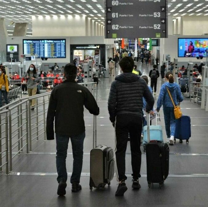 Los usuarios del AICM tendrán que pagar más TUA por sus viajes a partir de abril 2026. Foto: Gobierno de México