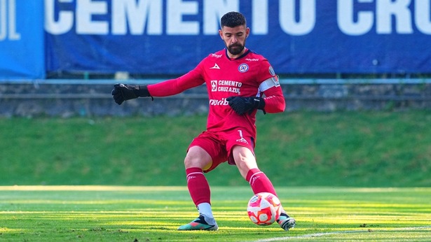 Andrés Gudiño, en un juego con Cruz Azul (Imago7)