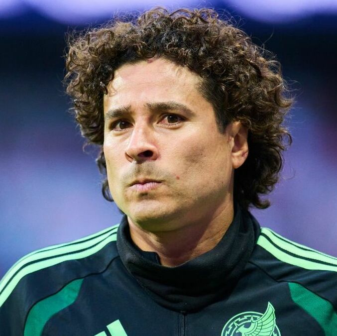 Guillermo Ochoa con el Tri (Imago7)