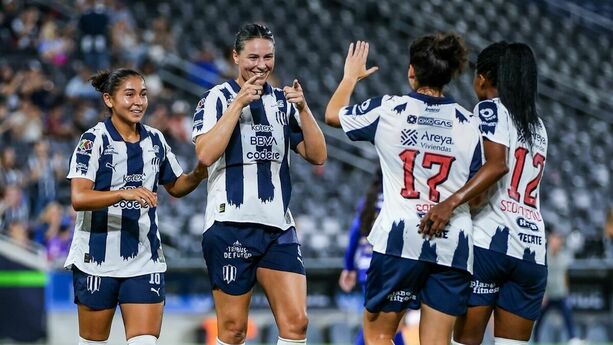 Rayadas se impuso de manera contundente a Pumas con triplete de la delantera australiana (Fotografía: Imago 7)