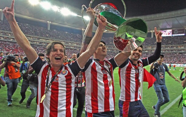 Las Chivas tuvieron un 2017 y 2018 de ensueño donde levantaron 3 trofeos: 1 título de Liga, 1 de Copa MX y el de la Concachampions. (Mexsport)