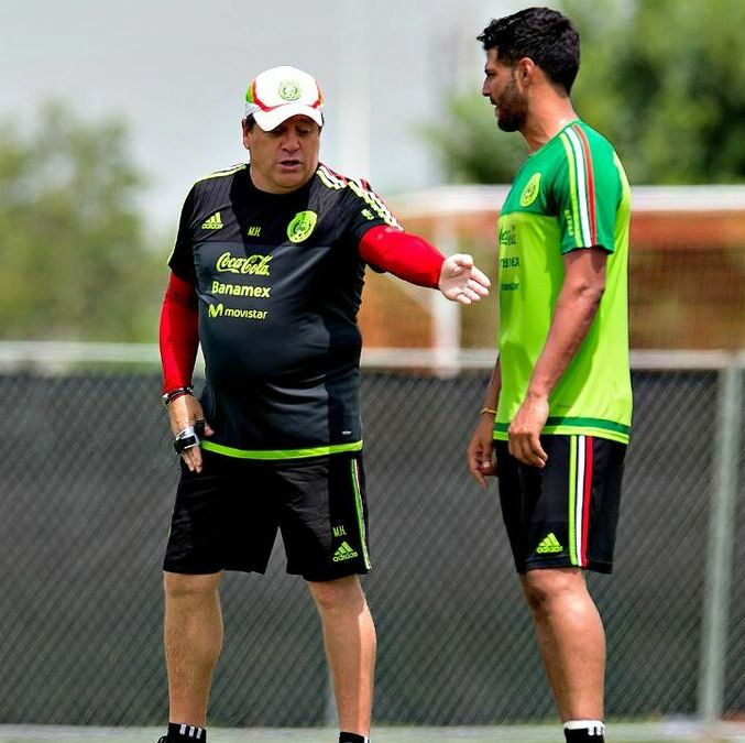 Miguel Herrera y Carlos Vela (Mexsport)