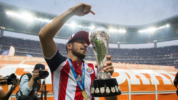 Jair Pereira fue campeón de Liga MX con Chivas en 2017 (Mexsport)