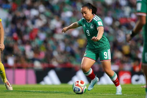 Charlyn Corral fue la mejor futbolistas dentro del campo / Mexsport