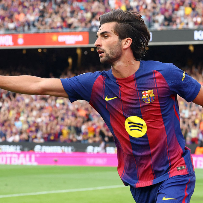 Ferran Torres colaboró con dos tantos. (Foto: Reuters)