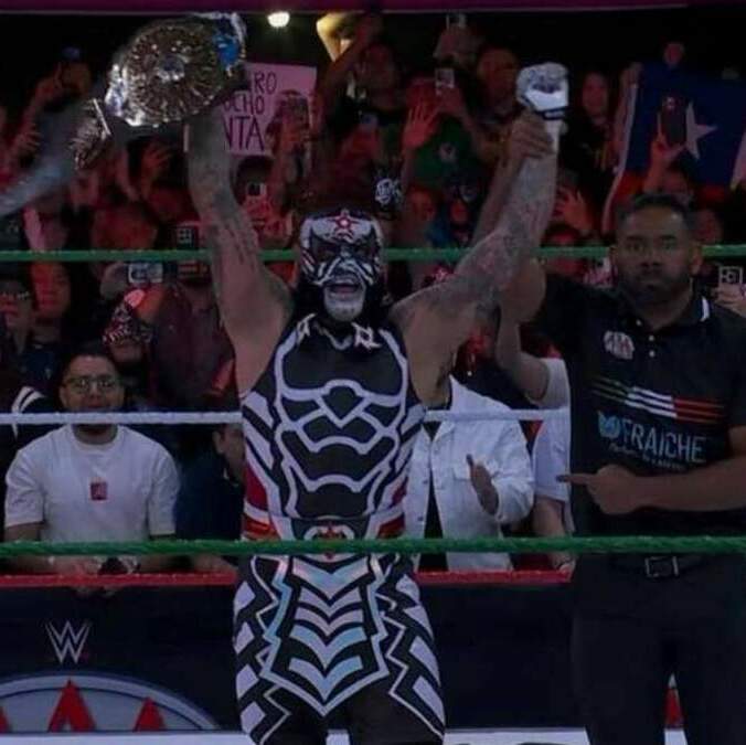 Penta Zero Miedo retiene el título intercontinental (Captura de WWE)