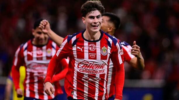 Hormiga González abrió el marcador en el Clásico Nacional (Mexsport)