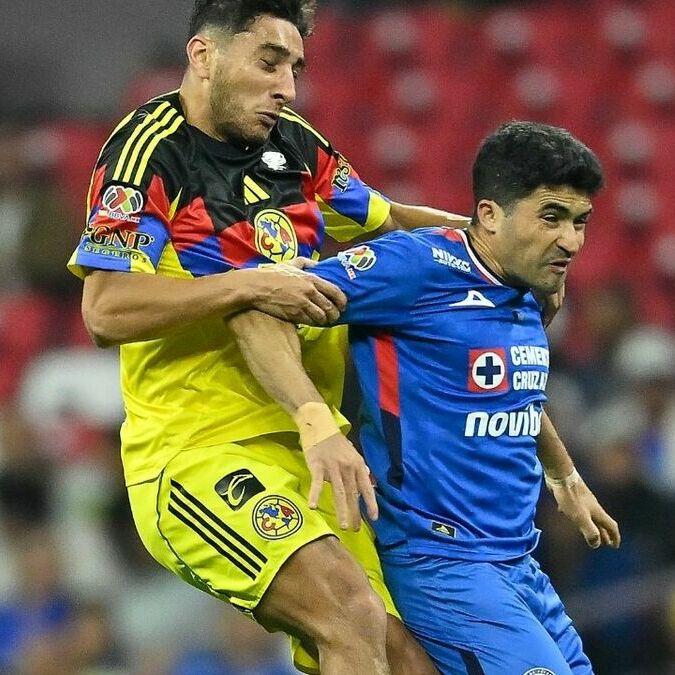 Nicolás Ibáñez salió lesionado del América vs. Cruz Azul (Imago7/Mexsport)