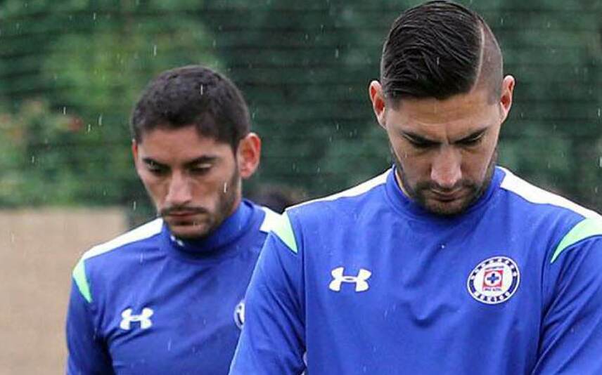 Yosgart Gutiérrez casi llegó a los golpes con Chuy Corona (Mexsport)