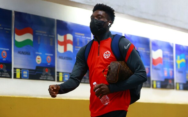 Alphonso Davies, durante un partido de Eliminatoria ante México | Imago 7