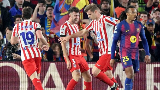 Atlético de Madrid sacó la ventaja en su visita a la casa del Barcelona (Reuters)