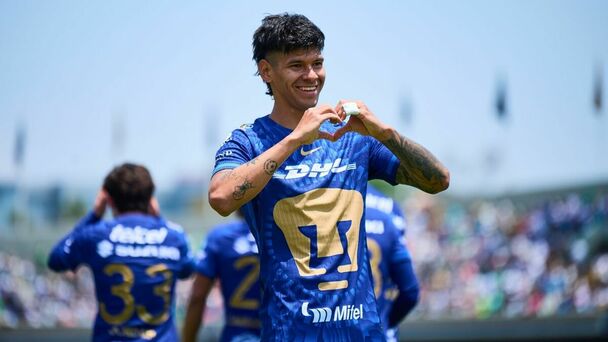 Robert Morales se siente bien en Pumas. (foto: Mexsport)