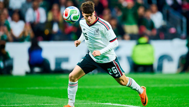 Hormiga González falló una clarísima. (Foto: Mexsport)