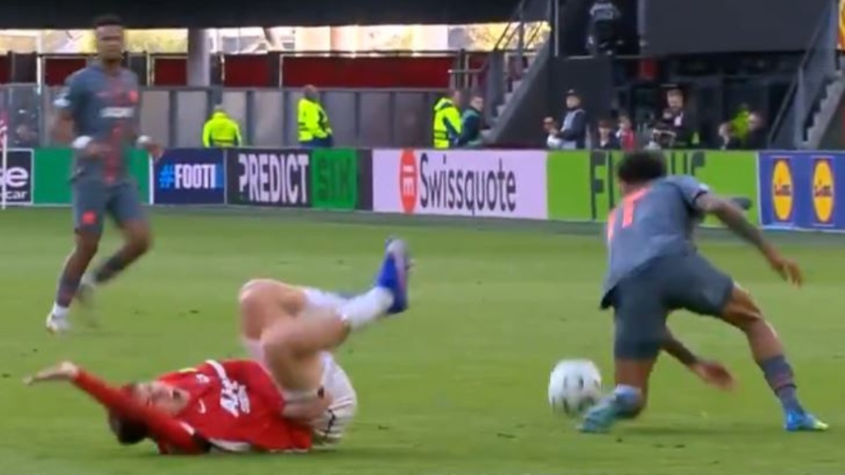 El mexicano Mateo Chávez sufrió un duro golpe (Captura X @ESPNmx)