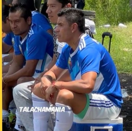 Pablo Barrera ahora brilla en la 'talacha' (Captura TikTok @talachamania)