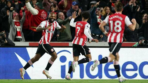 Brentford sacó tres puntos ante el Liverpool (Reuters)