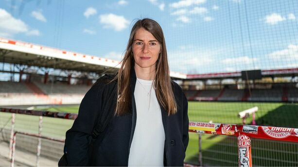 Marie-Louise Eta, entrenadora interina del Unión Berlín (X: @fcunion)