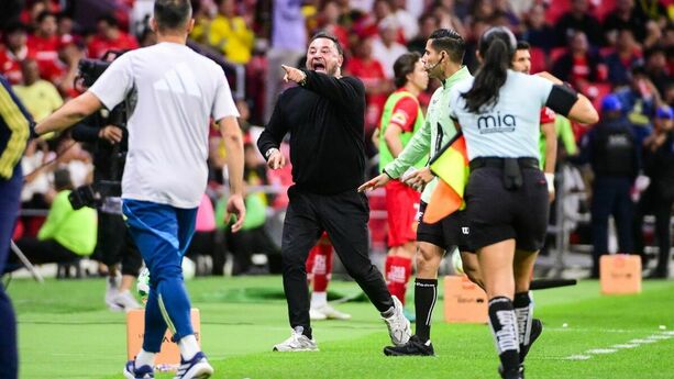 Antonio Mohamed en el América vs. Toluca (Imago7)