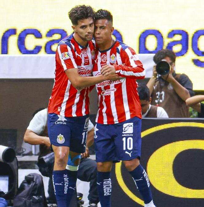 Chivas gana por goleada ante Puebla / Mexsport