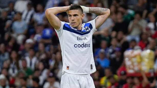 Djuka se lamenta en un encuentro de los Rayados (Imago7)